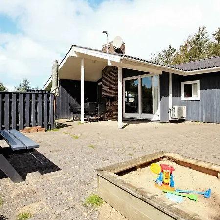 Casa de Férias Three-bedroom Holiday In Lokken 11
